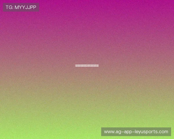 大连英博的二次推进令防线顾此失彼