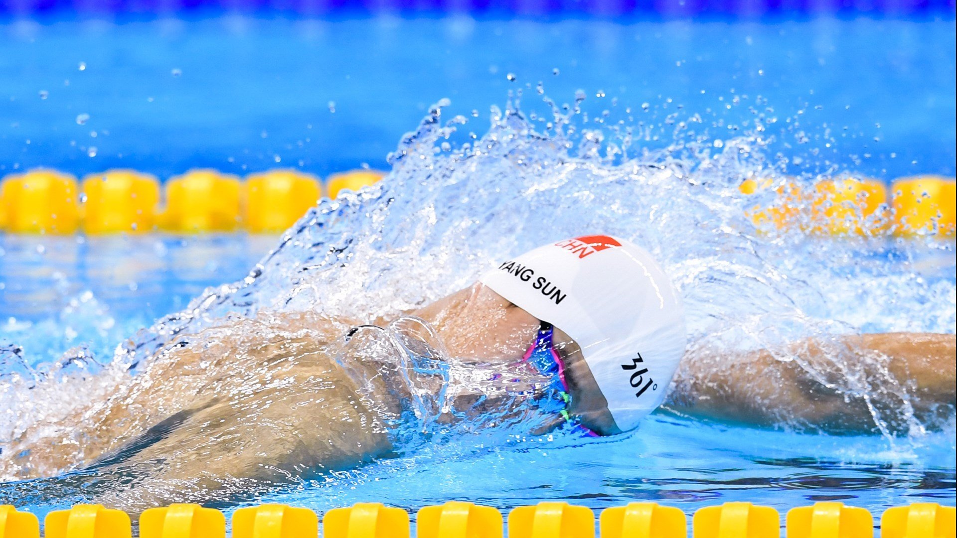 跳水赛场韩国展现高难动作实力,韩国跳水队0分